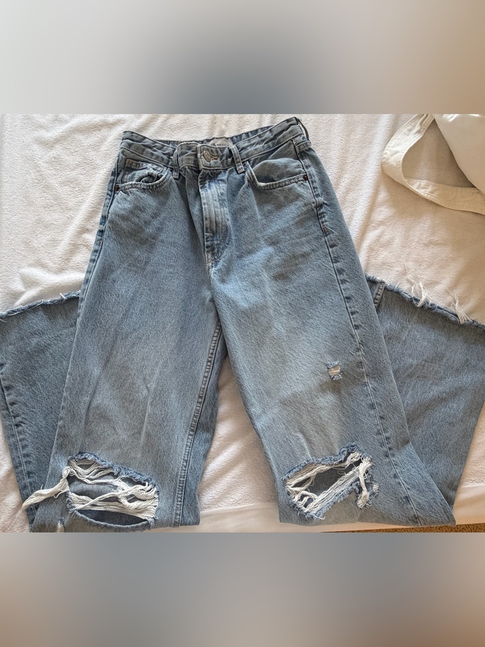 Zara Light Blue Distressed High-Waist Jeans